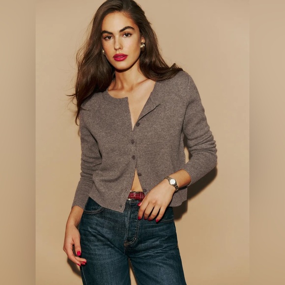 Reformation Sweaters - New Reformation Clara crew cashmere cardigan in cocoa brown
